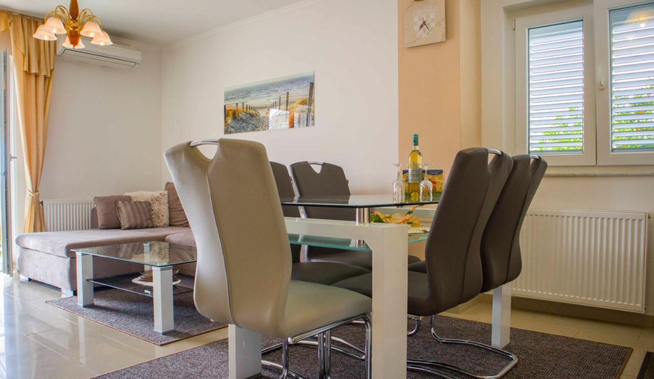 Apartments Mm بودْسْتغانا المظهر الخارجي الصورة